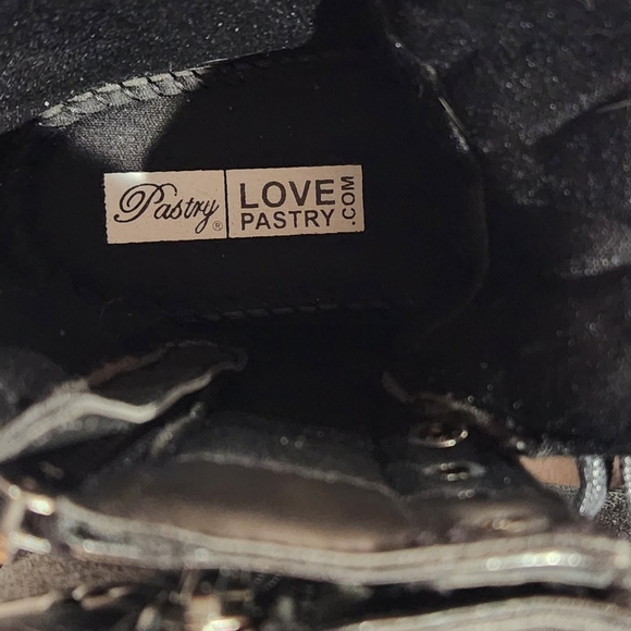 Pastry Military Glitz Women's Black High Sneaker Boots, NIB, Size 8 - Picture 13 of 14